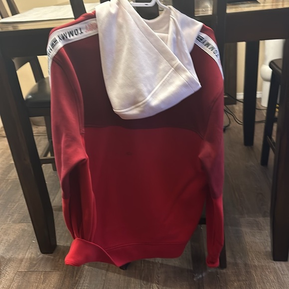 Extra Large Tommy hillfiger sweater worn once in excellent condition - Picture 2 of 4